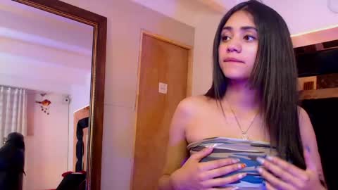 Laura mejia online show from May 15, 1:08 pm