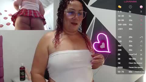 Snapshot of samy_sexxx_ chatting on September 18, 8:02 pm Samy online show from September 18, 8:02 pm