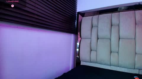 SAMY GREY... online show from April 7, 4:47 am