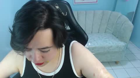 samythomas_t online show from February 21, 8:23 pm