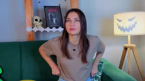 Isabel but you can call me Bella online show from October 30, 1:39 am