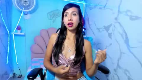 sandra  online show from March 24, 8:31 am