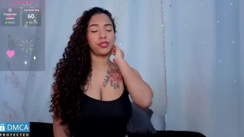 Sandra Rey online show from May 12, 7:45 pm