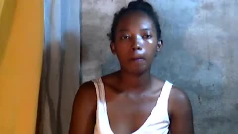 sandrine718 online show from January 9, 2:01 pm