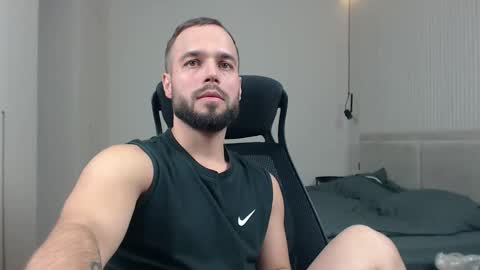 DeAlex online show from November 25, 9:02 pm