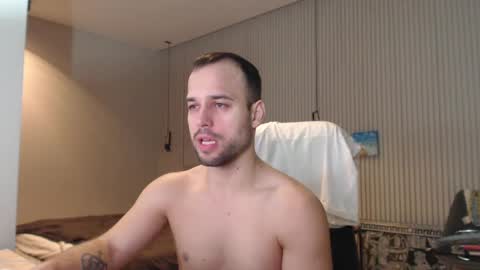 DeAlex online show from March 8, 7:09 pm