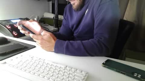 Snapshot of sanek7777 chatting on September 11, 6:36 am sanek7777 online show from September 11, 6:36 am