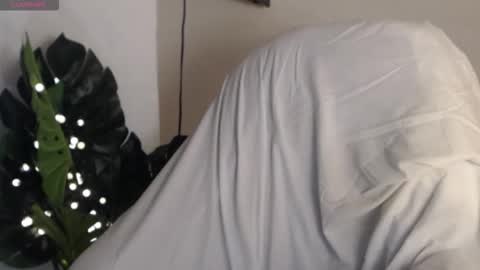 secret online show from October 12, 4:38 am