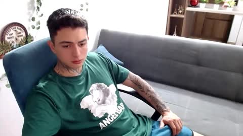 santi_ss online show from March 31, 1:06 am