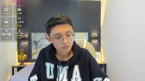 santiago_russo18 online show from September 22, 1:26 pm