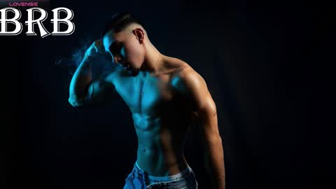 Santiago Seans online show from November 22, 2:59 pm