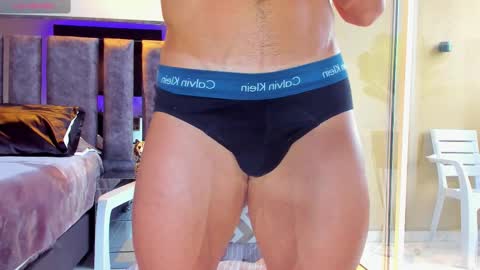 Snapshot of santin_seans chatting on October 21, 9:29 pm Santiago Seans online show from October 21, 9:29 pm