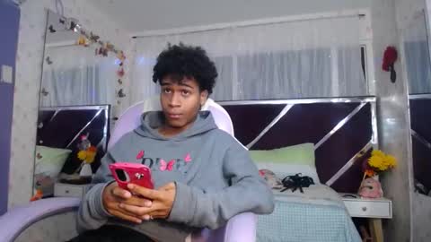 santy online show from April 1, 12:28 pm