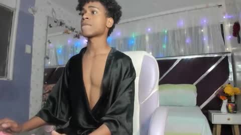 santy online show from March 16, 12:09 pm