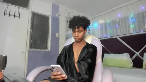 santy online show from March 18, 12:11 pm