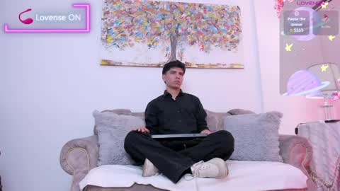 Santiago Carrington online show from April 2, 7:54 pm