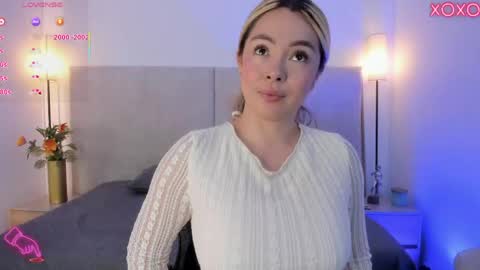 Saori  online show from April 18, 11:56 am