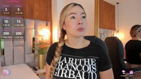 Saori  online show from September 10, 11:55 am