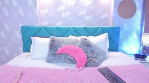    Safira     online show from October 15, 8:31 pm