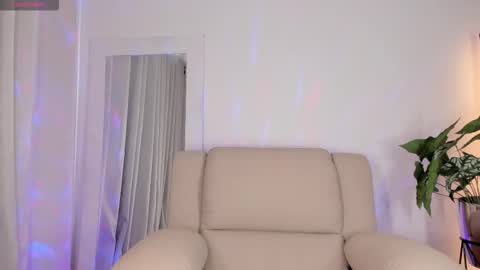 steph online show from February 18, 10:31 pm