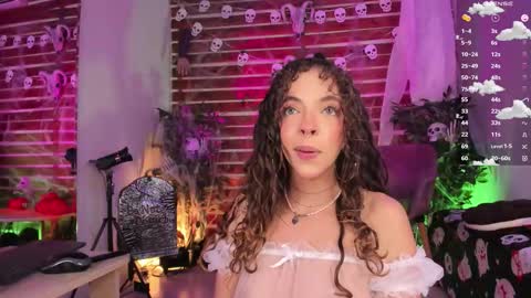 Snapshot of sapphire_venus chatting on October 21, 3:33 am Valerin online show from October 21, 3:33 am