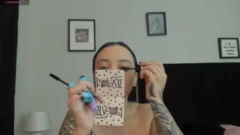 sara_b11 online show from June 27, 6:03 pm
