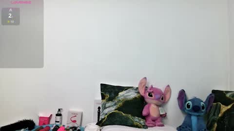 Sara  online show from March 25, 12:01 pm