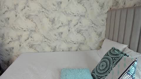 sara online show from December 7, 1:02 pm