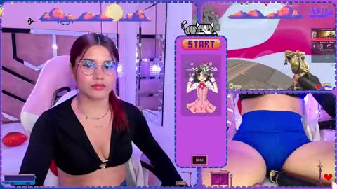 Snapshot of sara_hil chatting on March 4, 9:00 pm Sara online show from March 4, 9:00 pm