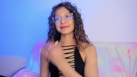 Sara  online show from November 1, 8:08 pm