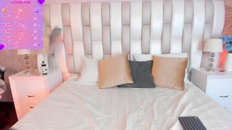 sara_ospina_ online show from October 7, 4:08 am