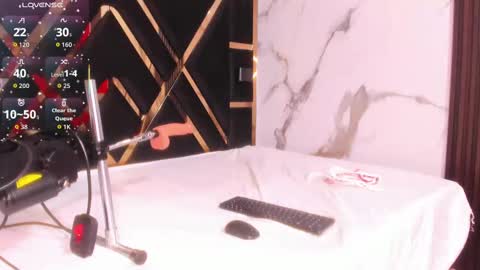 sara_tourner online show from September 9, 11:21 am