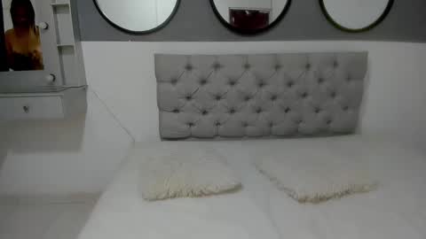 sara_valentina2 online show from January 16, 2:41 pm