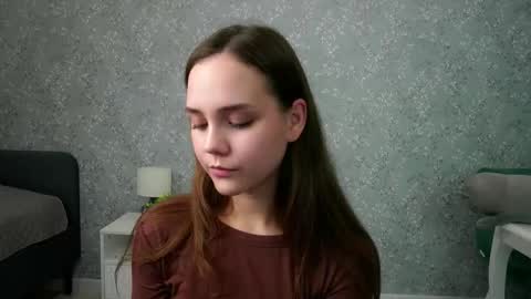 Snapshot of sara_whooops chatting on October 3, 7:11 pm Im Sara online show from October 3, 7:11 pm