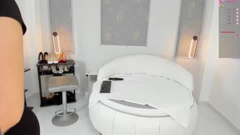 Saraa Gomez online show from February 21, 3:59 pm