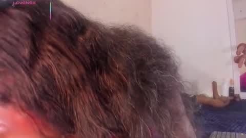 saraacollinss online show from March 21, 8:46 pm