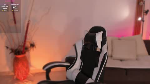 sara cavali online show from April 14, 5:38 pm