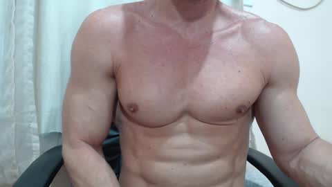 saradorj92 online show from November 11, 8:16 am