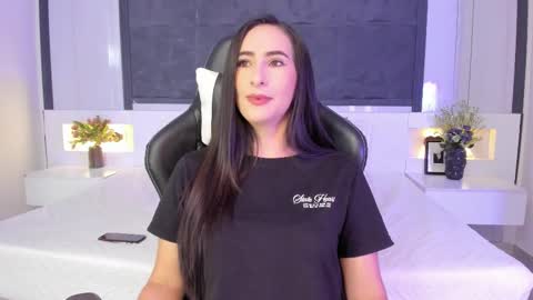 Snapshot of saragomez_1 chatting on September 23, 12:32 pm  Sara Gomez  online show from September 23, 12:32 pm