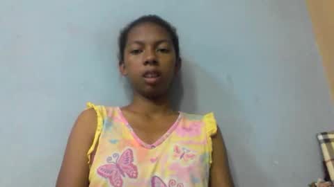 sarah146341 online show from April 12, 7:56 am