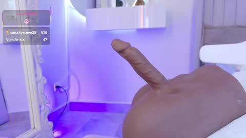 Sarah Bonneth online show from September 10, 1:34 pm