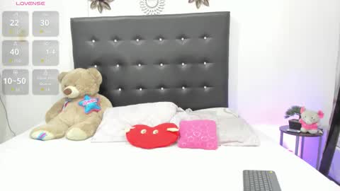 sarah_lowee online show from January 14, 5:26 am