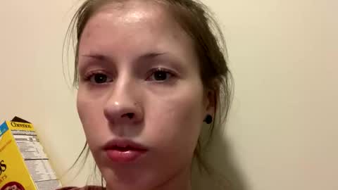 sarahbear642 online show from January 12, 2:51 am