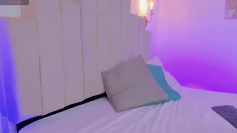 Sarah online show from March 29, 8:38 am