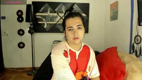 Snapshot of sarahjey chatting on September 25, 12:34 pm  SARAHJEY     online show from September 25, 12:34 pm