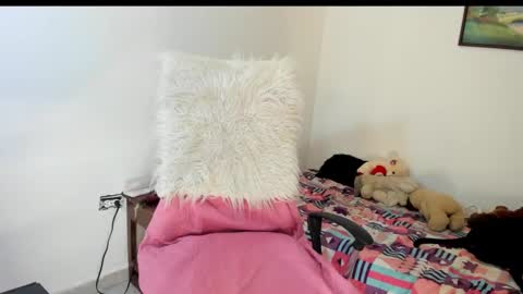 Sarah online show from November 10, 6:32 pm