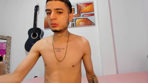 Sarah Martins online show from February 14, 10:07 am