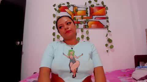 Sarah Martins online show from March 7, 12:45 pm