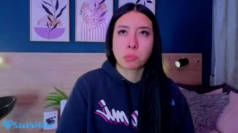 Sarah online show from April 3, 1:51 pm