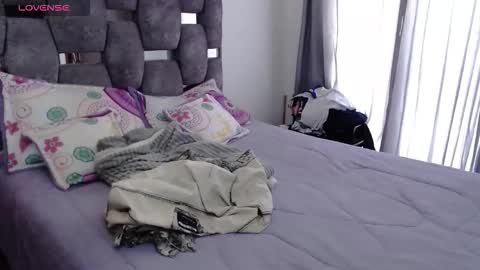 Snapshot of sarahott_1 chatting on October 18, 5:06 pm Lia online show from October 18, 5:06 pm